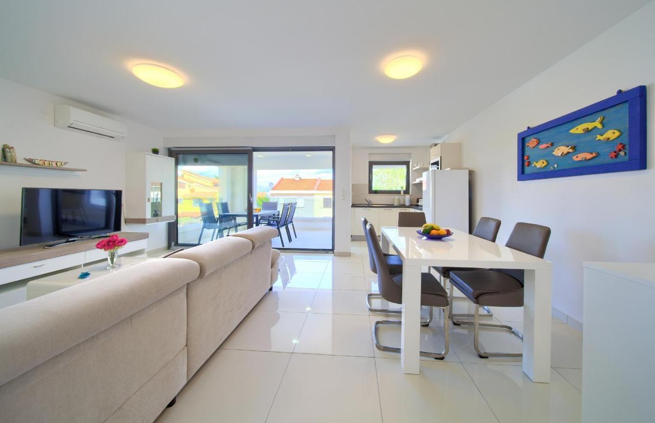 Luxury Apartments Aronia Vantacici Exterior foto