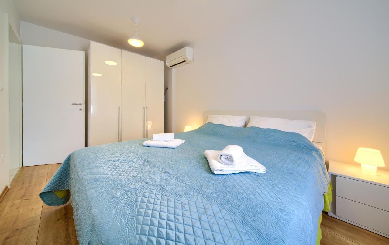 Luxury Apartments Aronia Vantacici Exterior foto